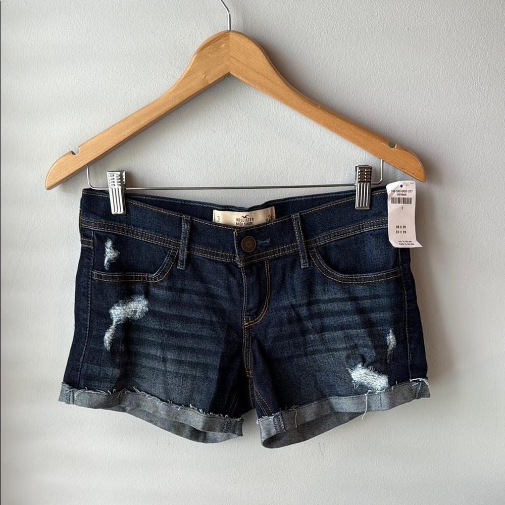 NWT Hollister Midi Short‎ Longest Length 4" in Ripped Dark Wash - Picture 2 of 7